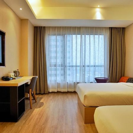 Ibis Styles Hangzhou Chaowang Road Hotel Екстериор снимка