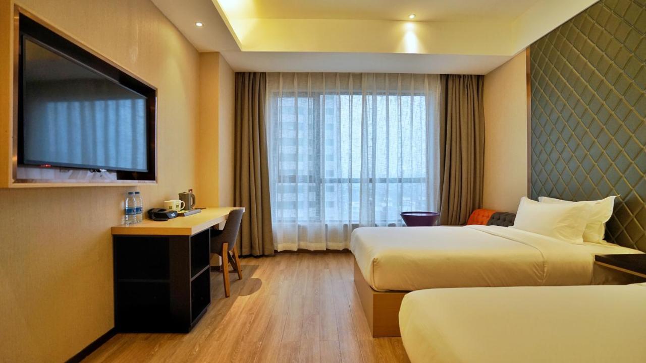 Ibis Styles Hangzhou Chaowang Road Hotel Екстериор снимка